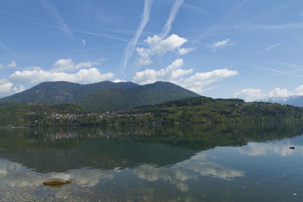 La Terrazza Sul Lago 페르지네 발수가나 외부 사진