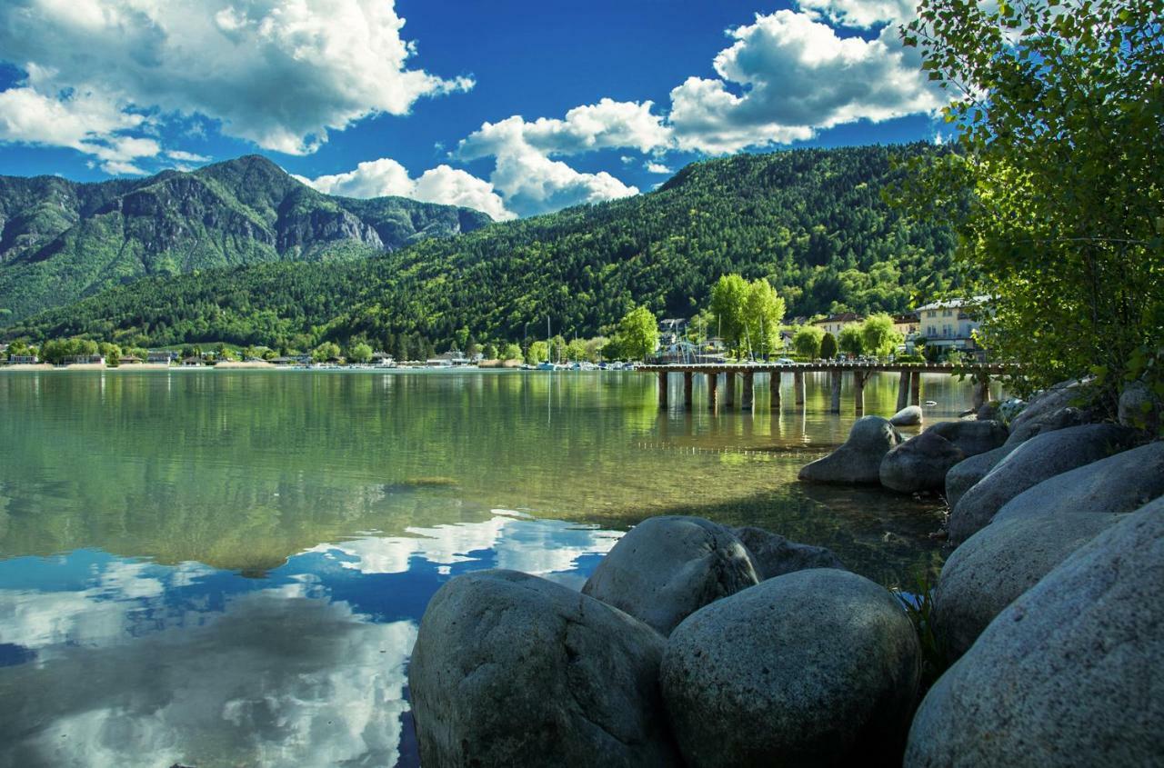 La Terrazza Sul Lago 페르지네 발수가나 외부 사진
